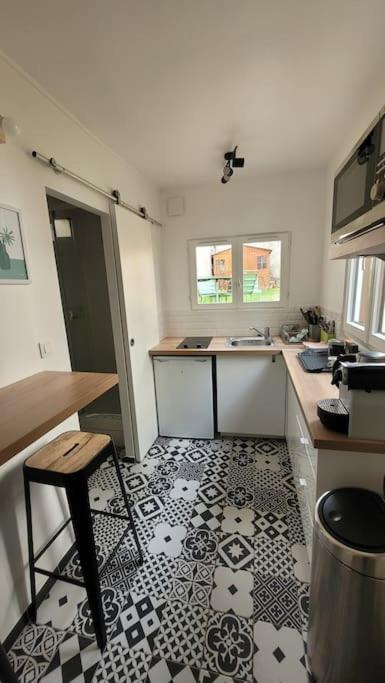 Maisonnette Avec Jardin Proche Paris Сен-Манде Екстериор снимка