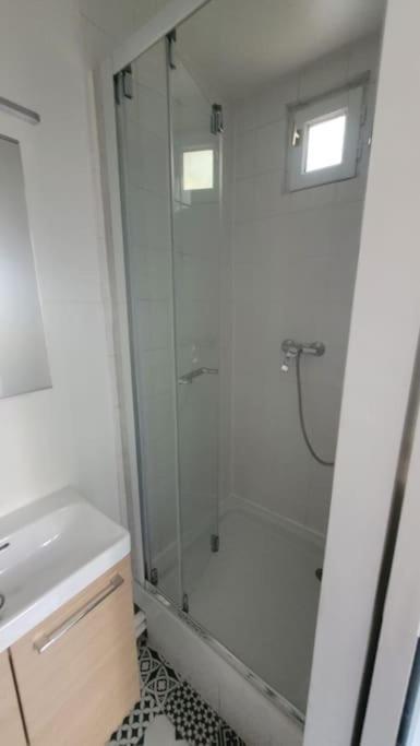 Maisonnette Avec Jardin Proche Paris Сен-Манде Екстериор снимка