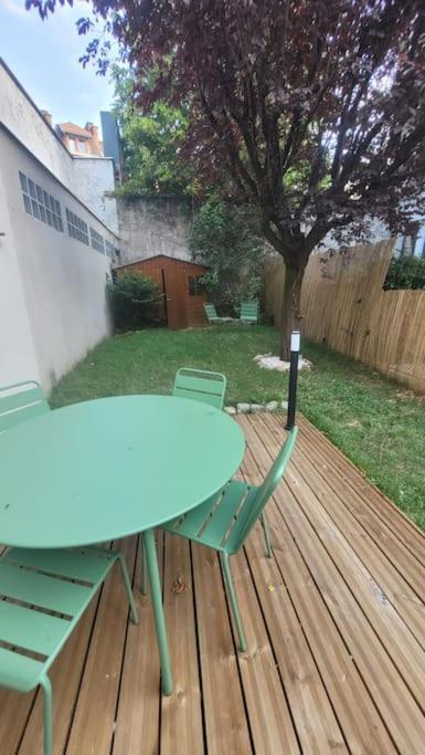 Maisonnette Avec Jardin Proche Paris Сен-Манде Екстериор снимка